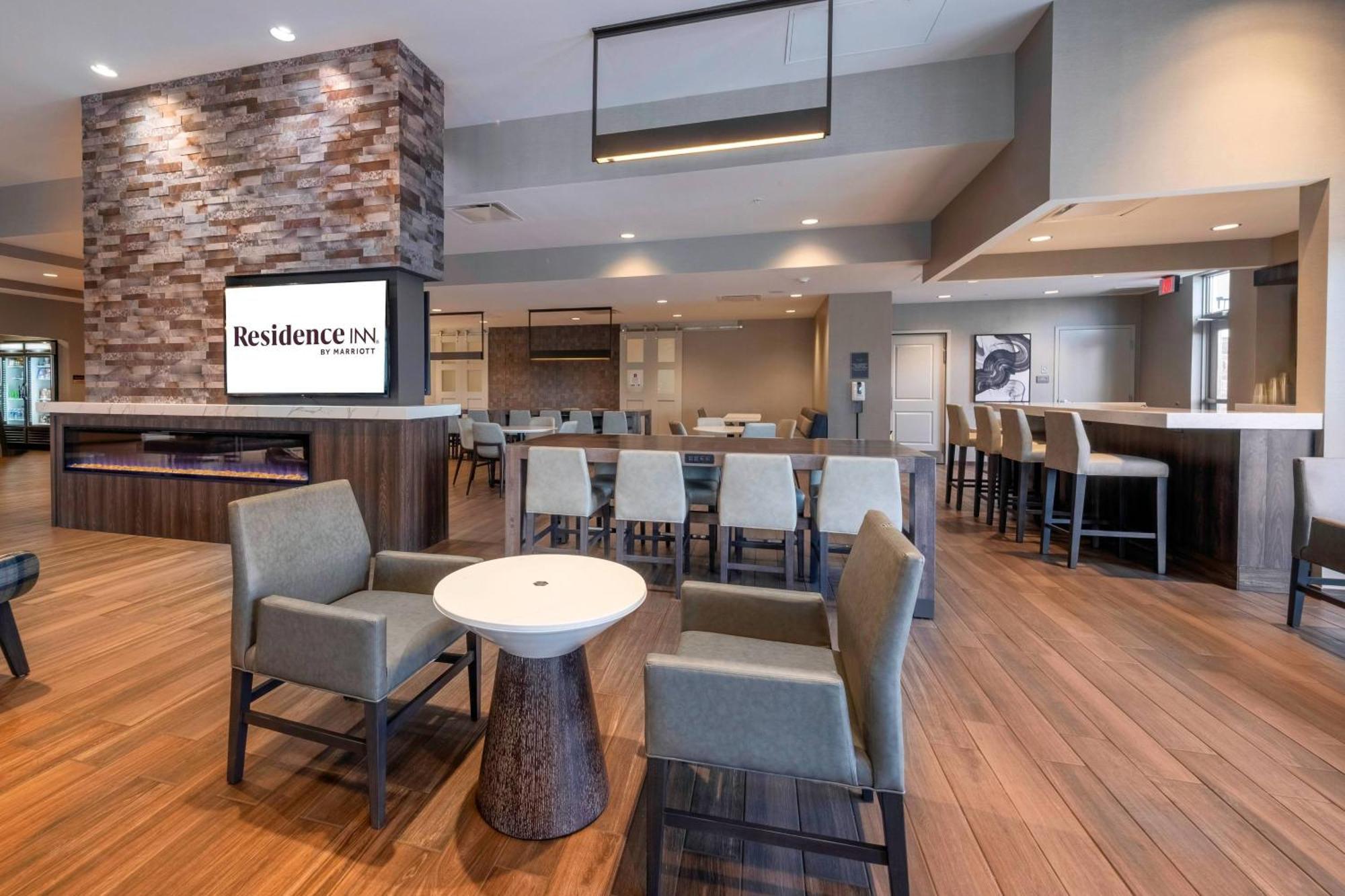 שורט פאמפ Residence Inn By Marriott Richmond At The Notch מראה חיצוני תמונה