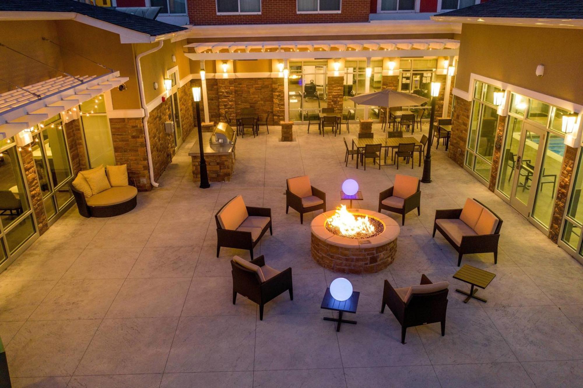 שורט פאמפ Residence Inn By Marriott Richmond At The Notch מראה חיצוני תמונה