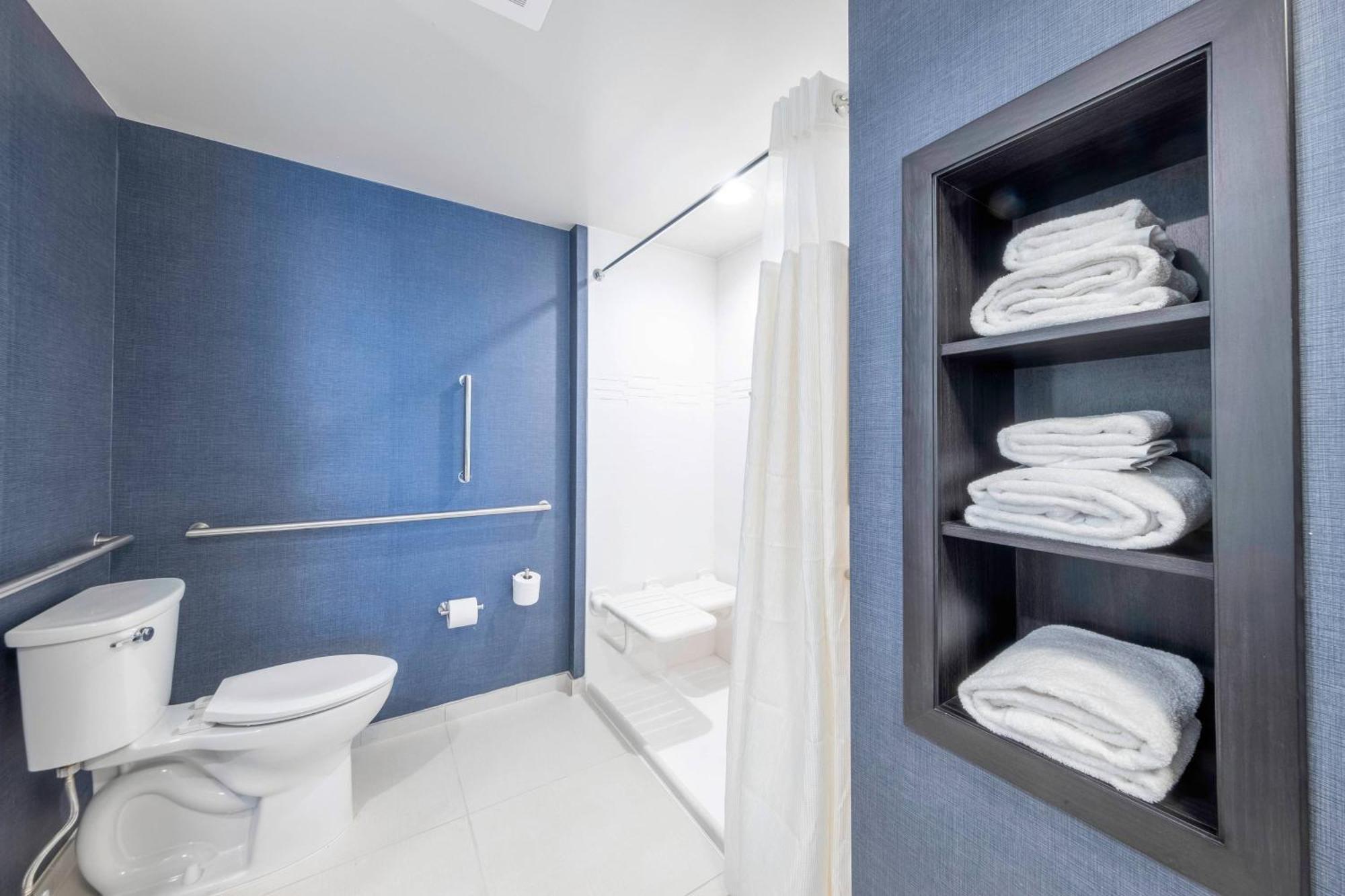 שורט פאמפ Residence Inn By Marriott Richmond At The Notch מראה חיצוני תמונה