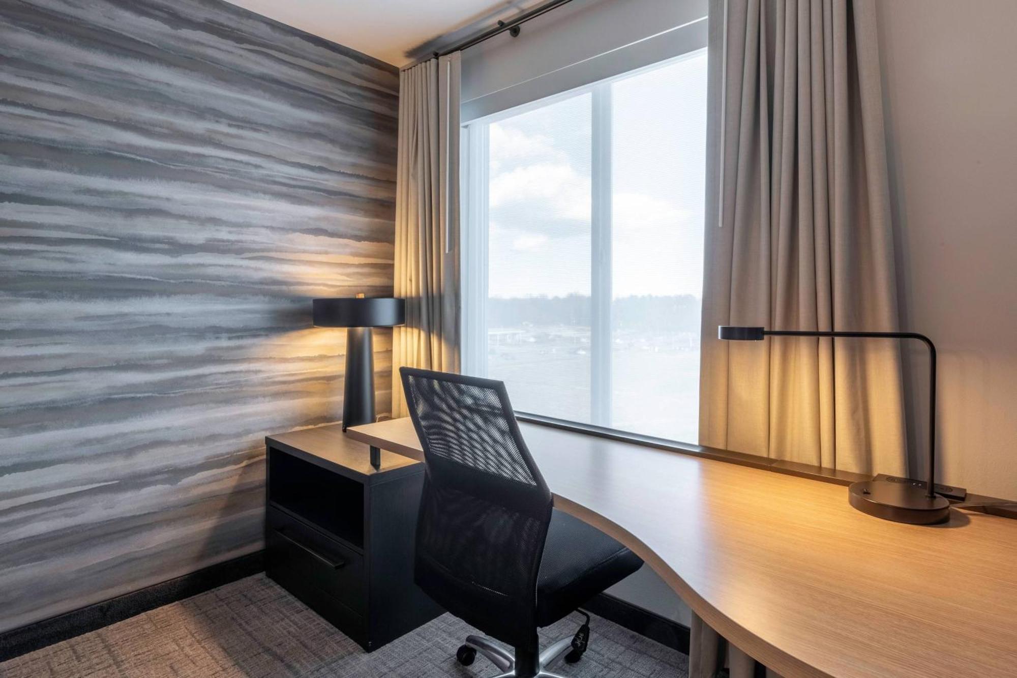 שורט פאמפ Residence Inn By Marriott Richmond At The Notch מראה חיצוני תמונה