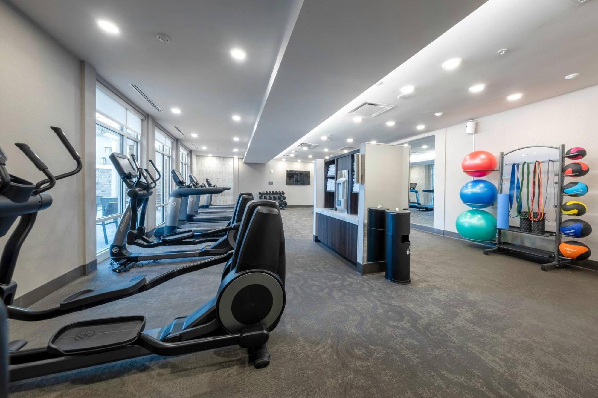 שורט פאמפ Residence Inn By Marriott Richmond At The Notch מראה חיצוני תמונה