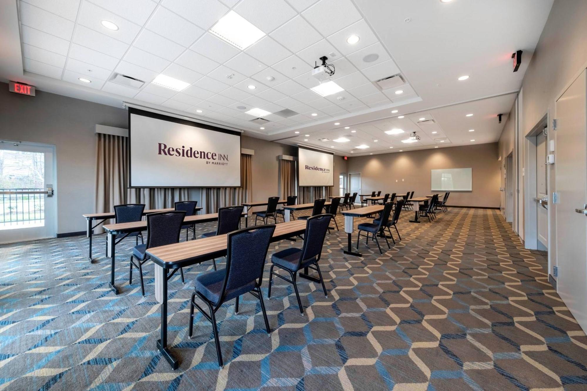 שורט פאמפ Residence Inn By Marriott Richmond At The Notch מראה חיצוני תמונה