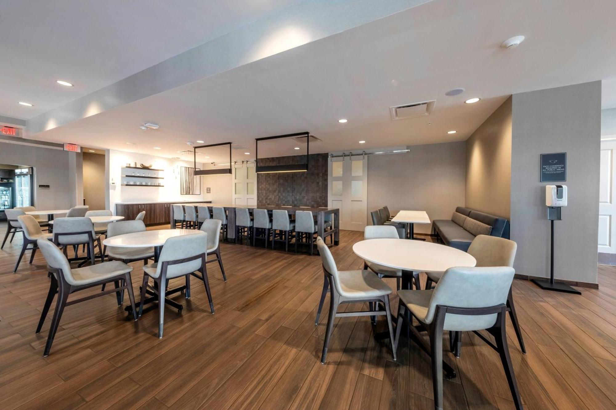 שורט פאמפ Residence Inn By Marriott Richmond At The Notch מראה חיצוני תמונה