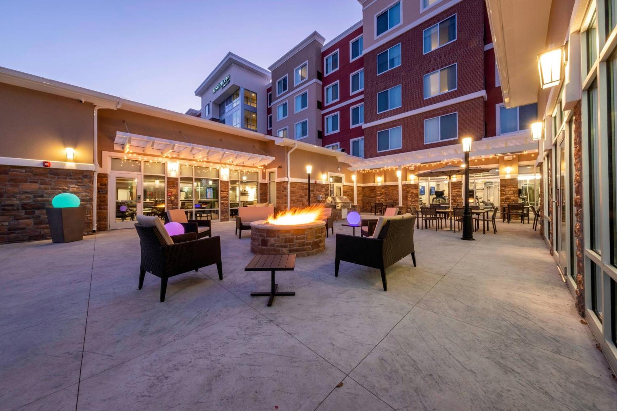 שורט פאמפ Residence Inn By Marriott Richmond At The Notch מראה חיצוני תמונה